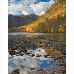 AD0364: Autumn foliage at Weaver bend, French Broad River, Chero